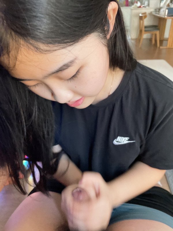 똥꼬에 똥뭍은 딸쳐주는 NIKE육덕녀계단야노쩍벌M