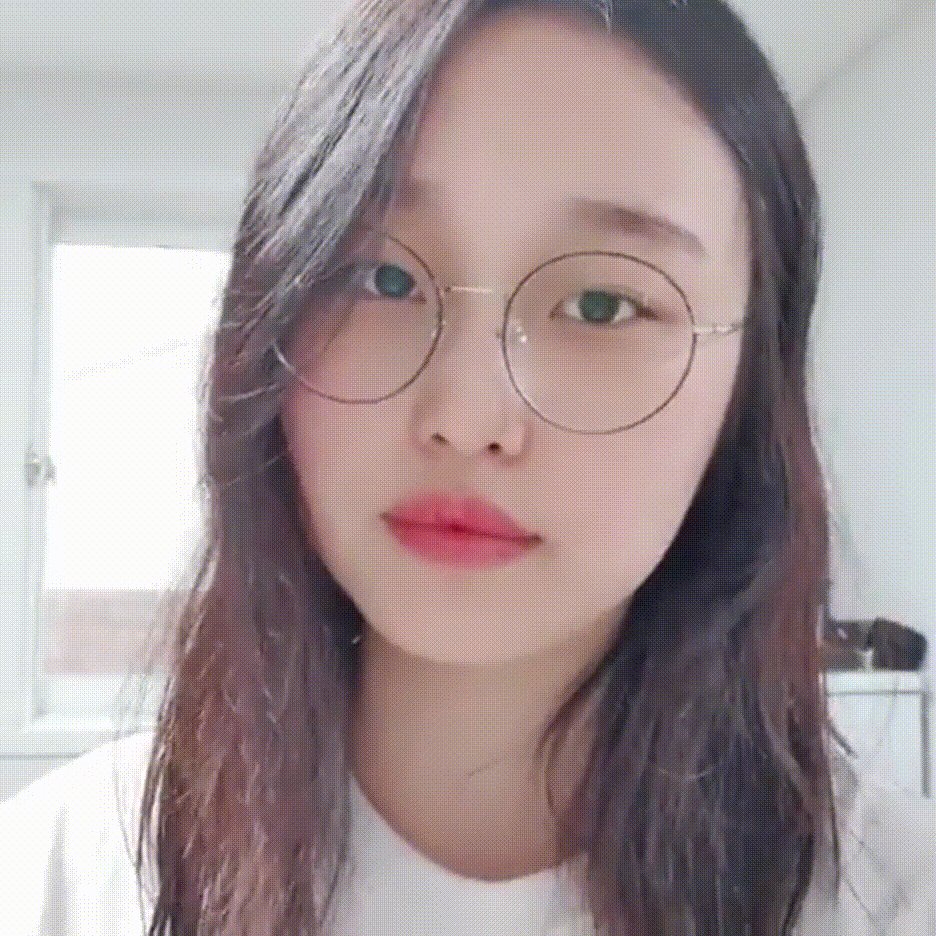 목졸리면서 아헤가오 표정을 짓는걸 즐기는 변태년