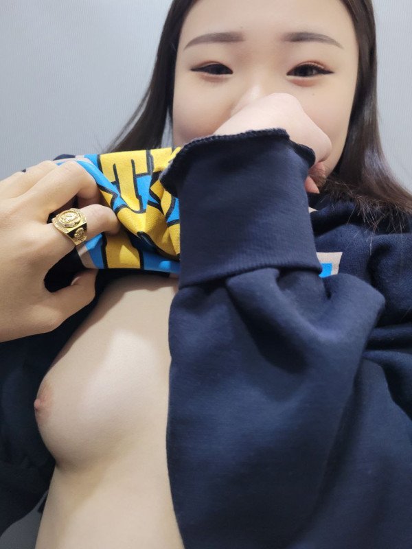 화장실통통한여친[얼공] 대물오럴녀 기존+섹스포함 [풀팩] 2V.5P