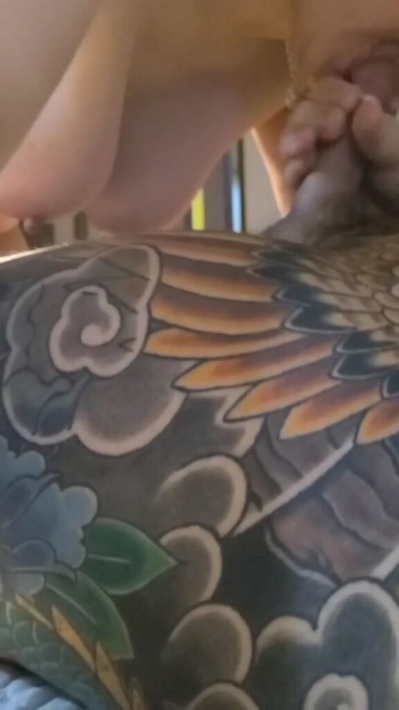 문신남과 아줌마