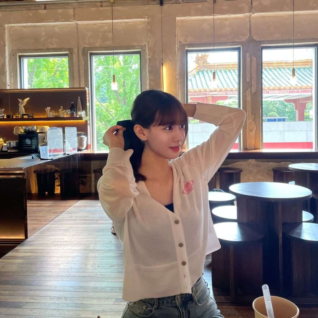 36만 틱톡커_틱톡 영상 모음 [bubbly_minju] 286V 똥까시 유출녀