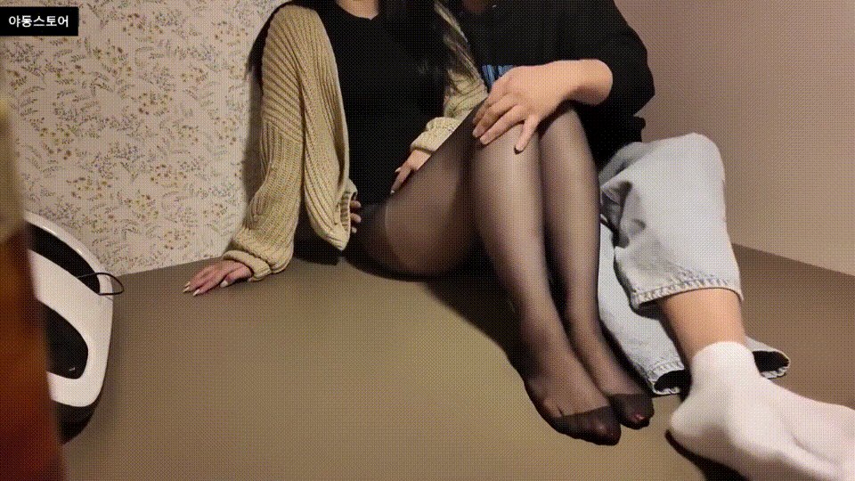 가면녀 만화까페 몰래섹스